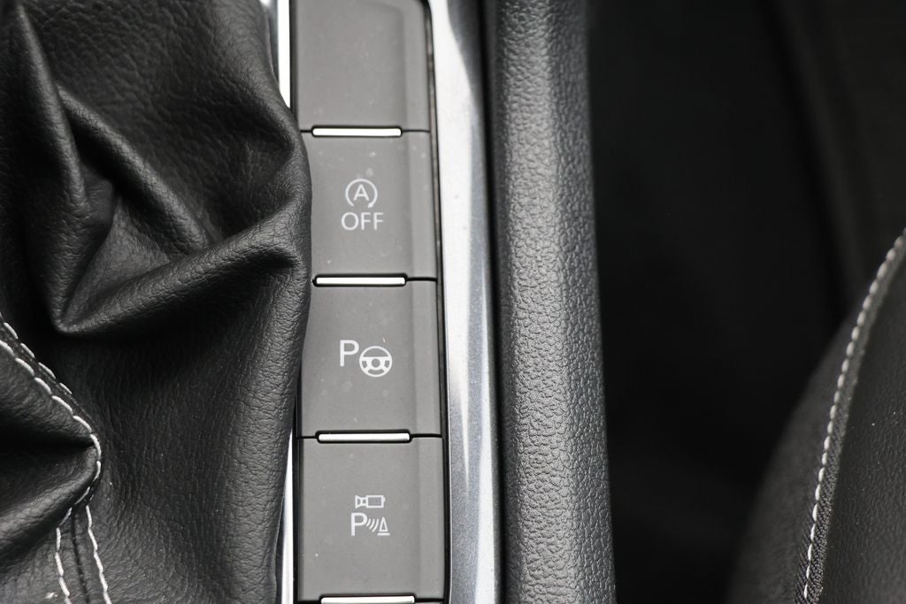 2022 Volkswagen Tiguan 2.0T SEL R-Line