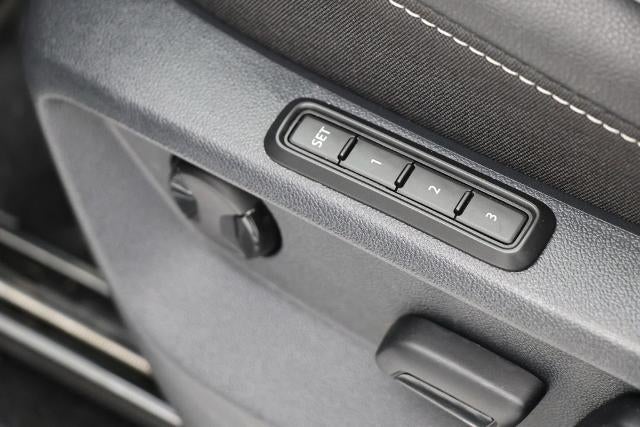 2023 Volkswagen Tiguan 2.0T SEL R-Line