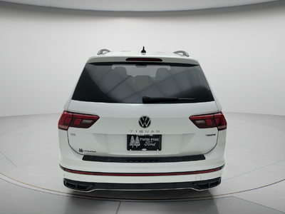 2024 Volkswagen Tiguan 2.0T SE R-Line Black