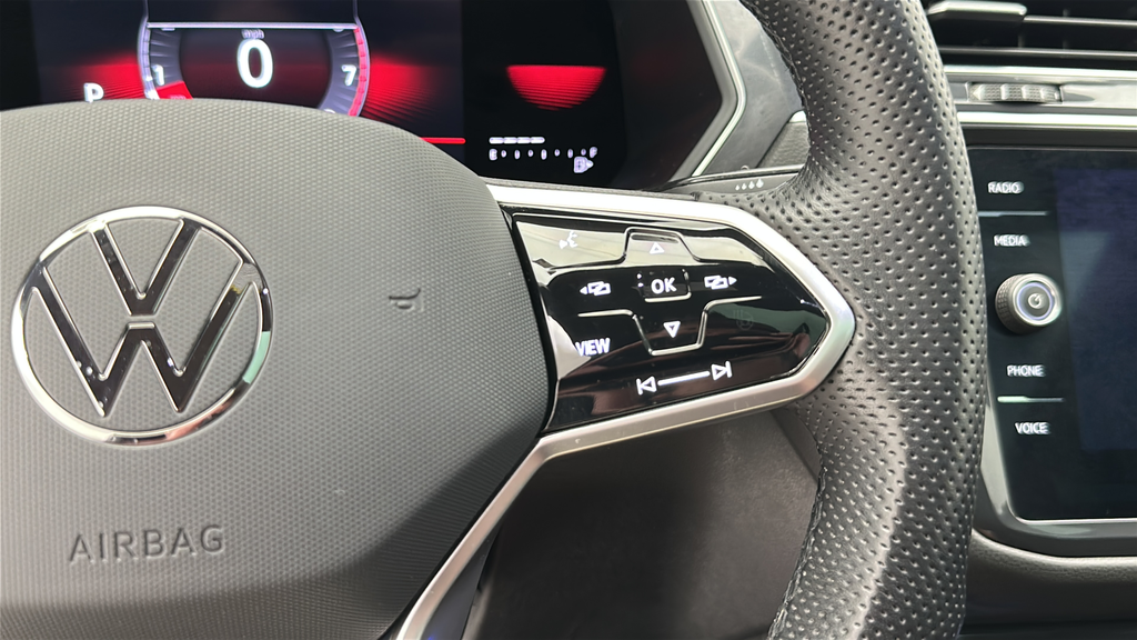 2023 Volkswagen Tiguan 2.0T SE R-Line Black