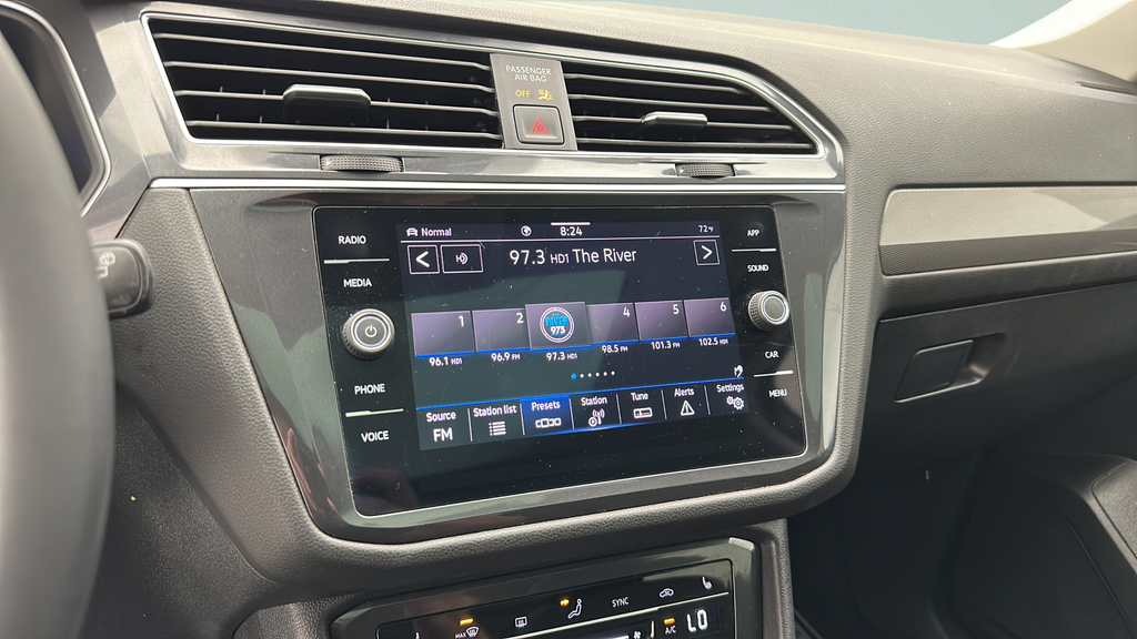 2024 Volkswagen Tiguan 2.0T SE