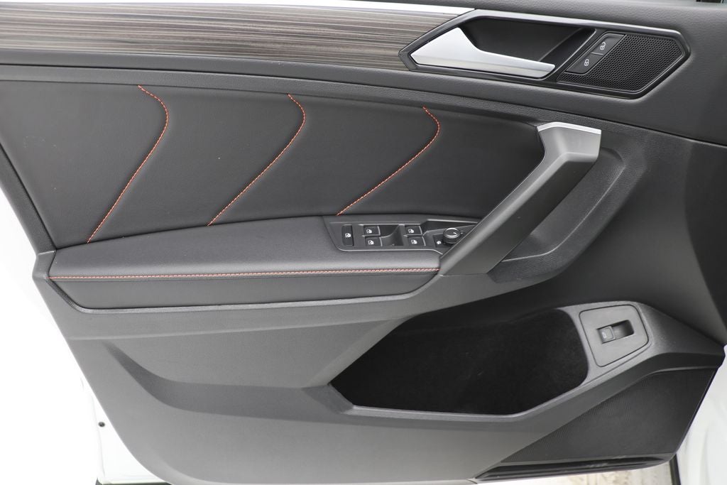 2024 Volkswagen Tiguan 2.0T Wolfsburg Edition