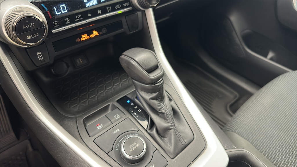 2023 Toyota RAV4 Hybrid LE