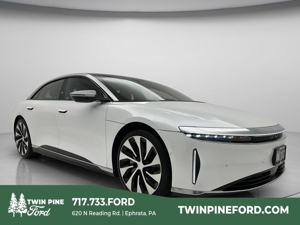 2022 Lucid Air's photo