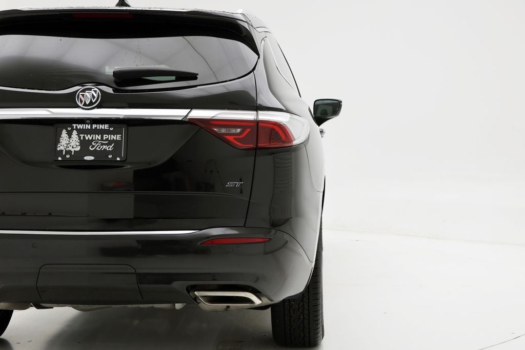 2022 Buick Enclave Essence