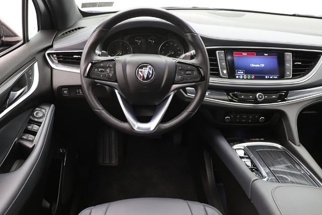 2022 Buick Enclave Essence