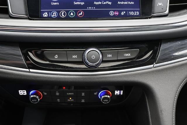 2022 Buick Enclave Essence