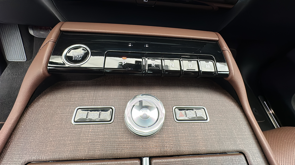 2025 Lincoln Navigator L Reserve