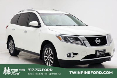 2016 Nissan Pathfinder SV