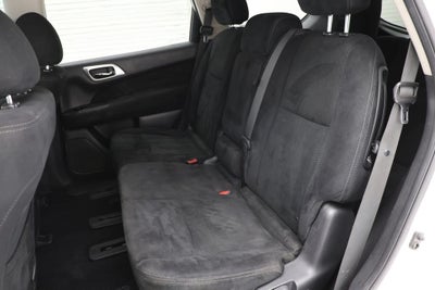 2016 Nissan Pathfinder SV