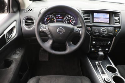 2016 Nissan Pathfinder SV