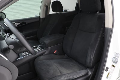 2016 Nissan Pathfinder SV