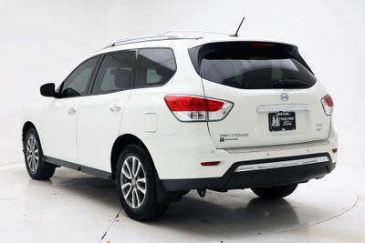 2016 Nissan Pathfinder SV