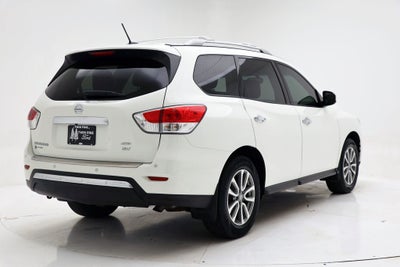 2016 Nissan Pathfinder SV