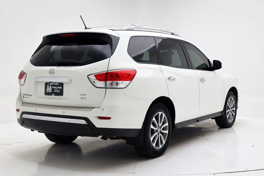 2016 Nissan Pathfinder SV