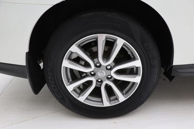 2016 Nissan Pathfinder SV