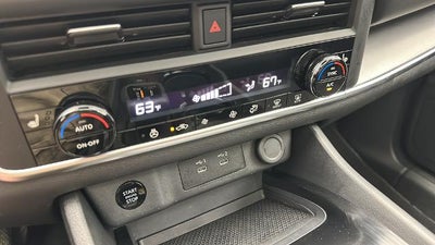 2025 Nissan Rogue SV