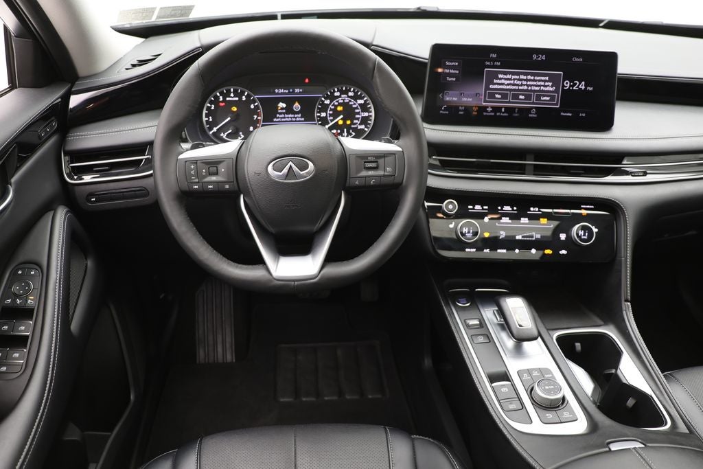 2023 INFINITI QX60 PURE