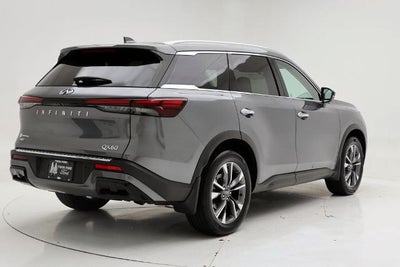 2023 INFINITI QX60 LUXE