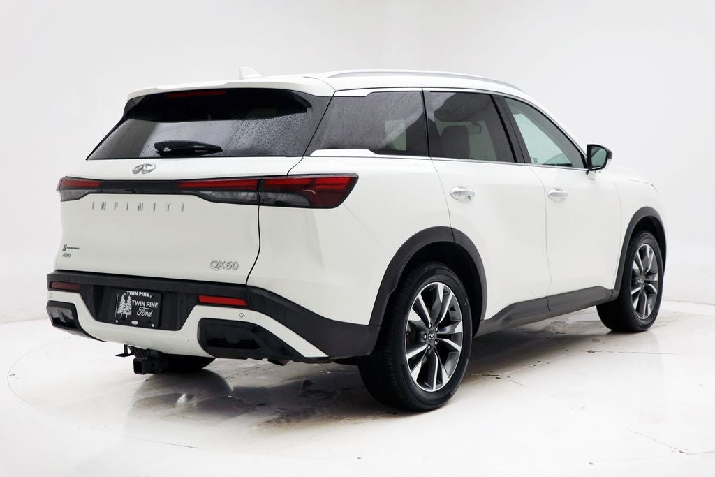 2024 INFINITI QX60 LUXE