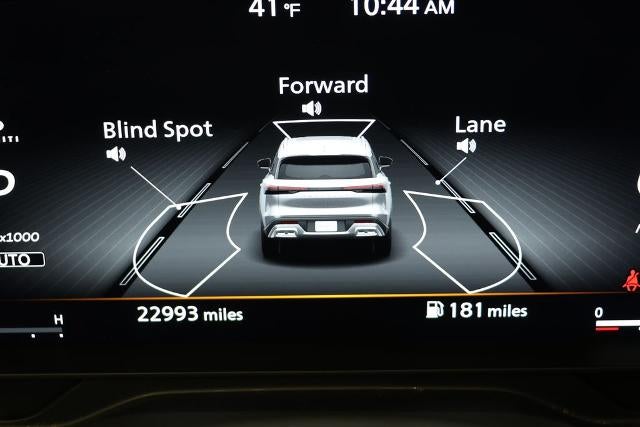 2024 INFINITI QX60 LUXE