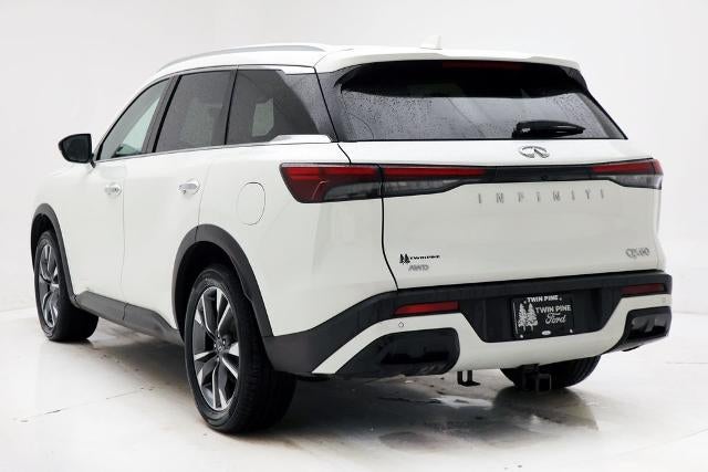 2024 INFINITI QX60 LUXE