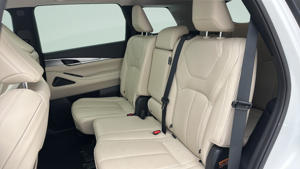 2024 INFINITI QX60 LUXE