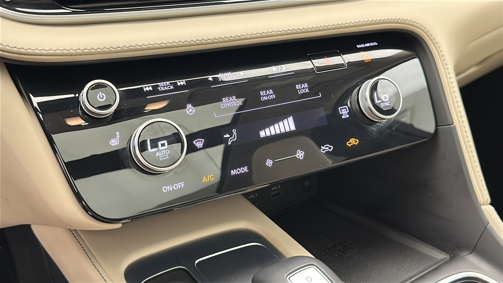 2024 INFINITI QX60 LUXE