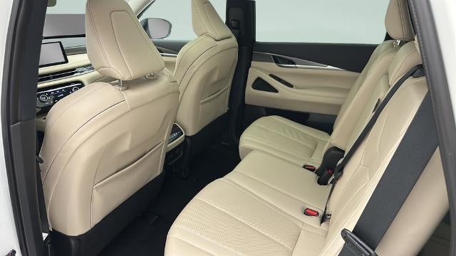 2024 INFINITI QX60 LUXE