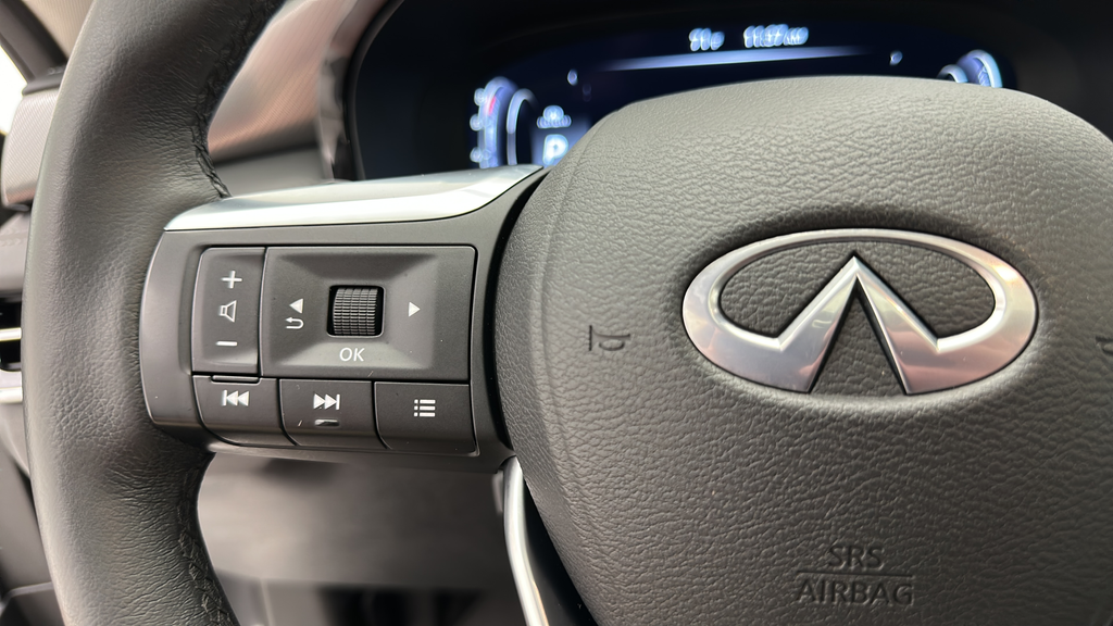 2024 INFINITI QX60 LUXE