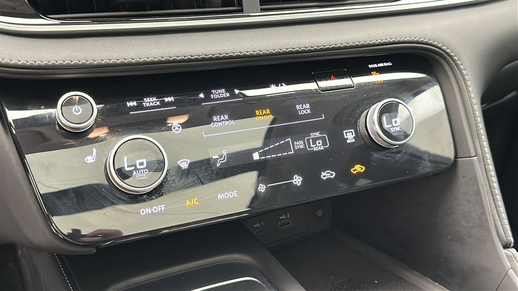 2024 INFINITI QX60 LUXE