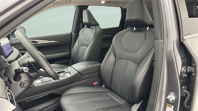 2024 INFINITI QX60 LUXE