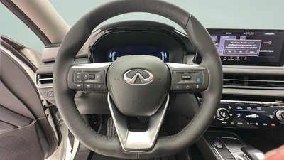 2024 INFINITI QX60 LUXE