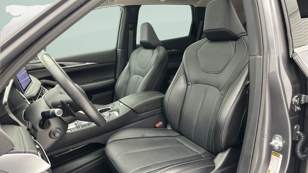 2024 INFINITI QX60 LUXE