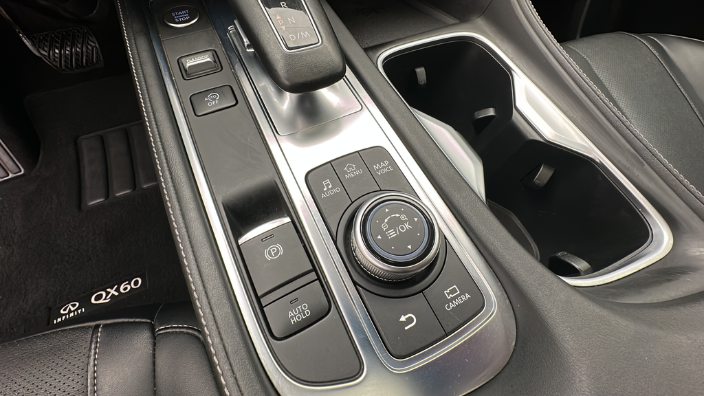 2024 INFINITI QX60 LUXE
