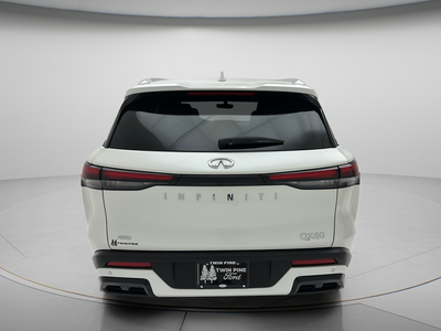 2024 INFINITI QX60 LUXE