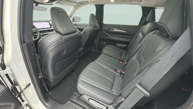 2024 INFINITI QX60 LUXE
