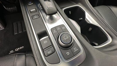 2024 INFINITI QX60 LUXE