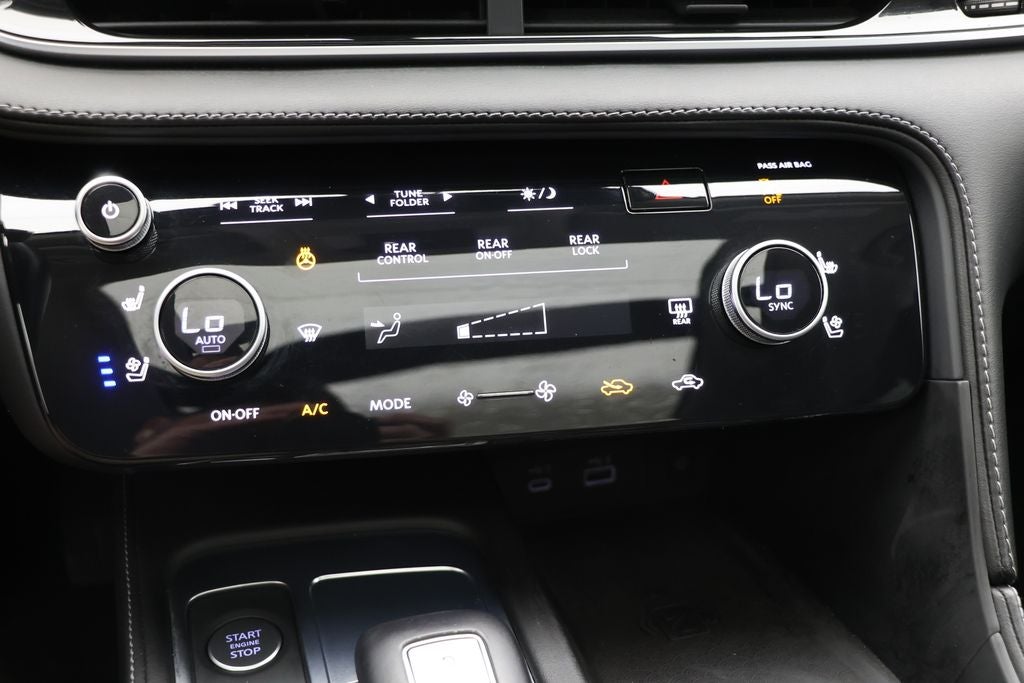 2023 INFINITI QX60 LUXE