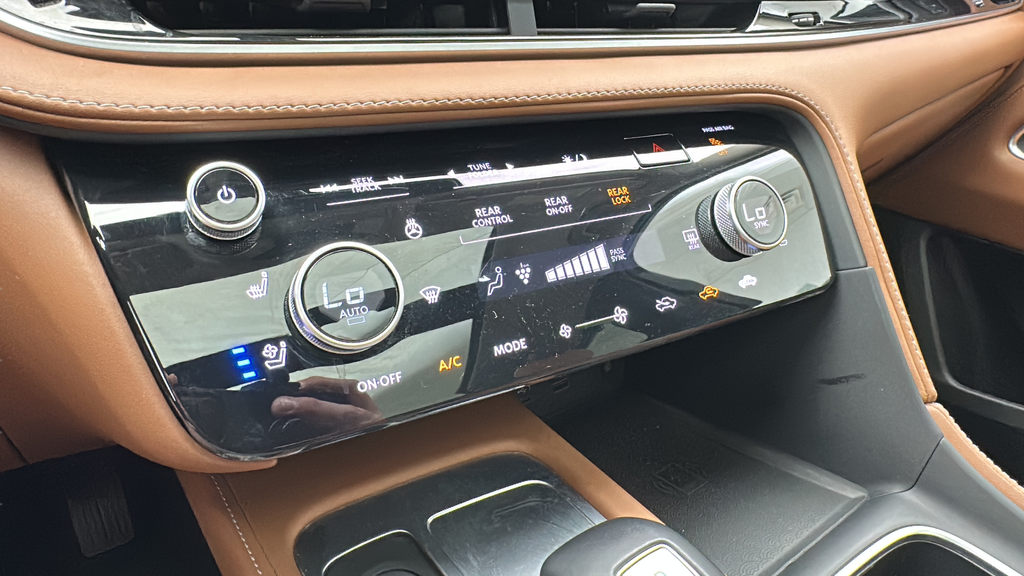 2024 INFINITI QX60 Sensory