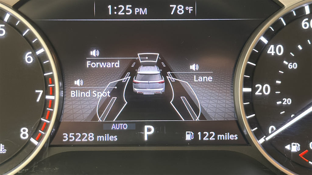 2024 Nissan Pathfinder S