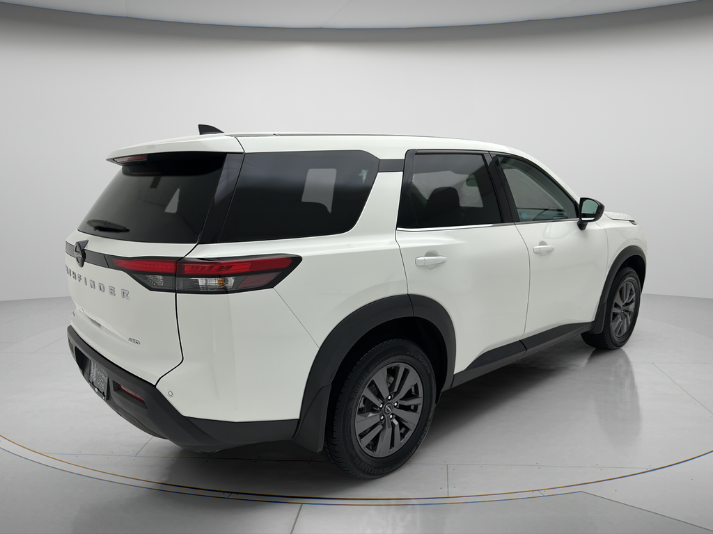 2024 Nissan Pathfinder S