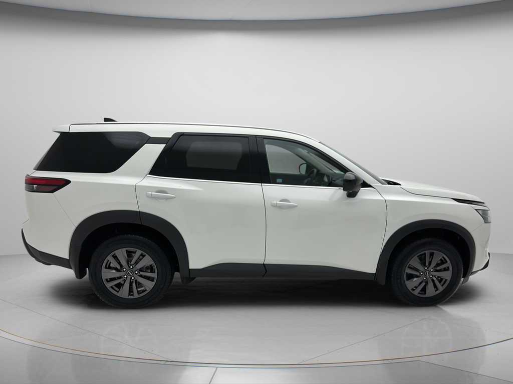 2024 Nissan Pathfinder S