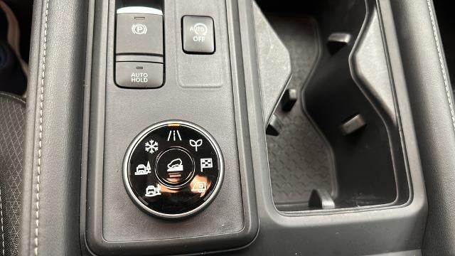 2024 Nissan Pathfinder S