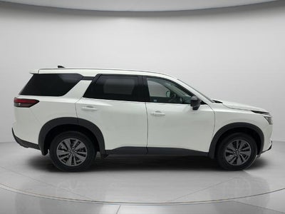 2024 Nissan Pathfinder S