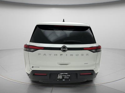 2024 Nissan Pathfinder S