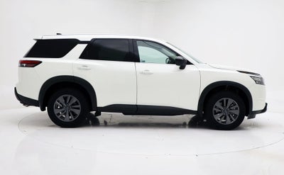 2024 Nissan Pathfinder S
