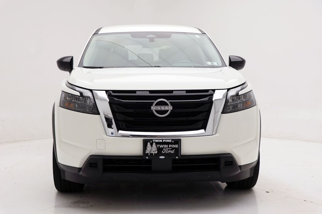 2024 Nissan Pathfinder S