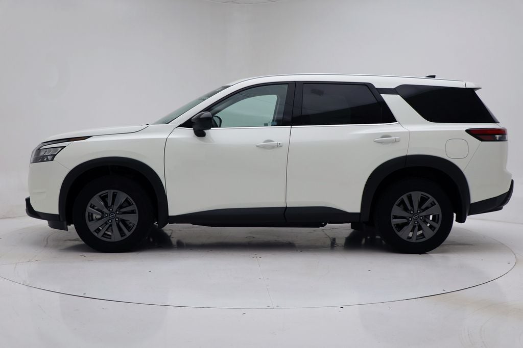 2024 Nissan Pathfinder S