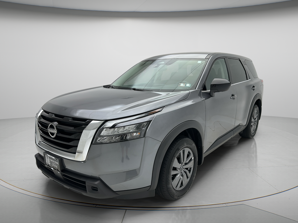 2024 Nissan Pathfinder S